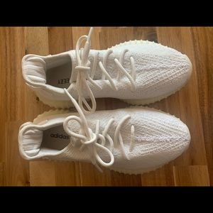 White Yeezy Boost 350